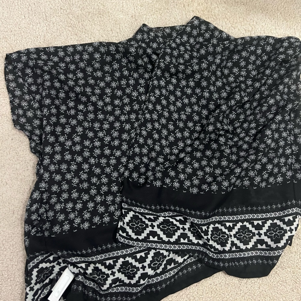 Black and white Loft Kimono